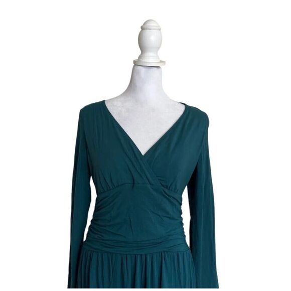 Athleta Long Sleeve Green Dress Stretch Athleisure Casual Wear Designer US Small - Picture 2 of 8